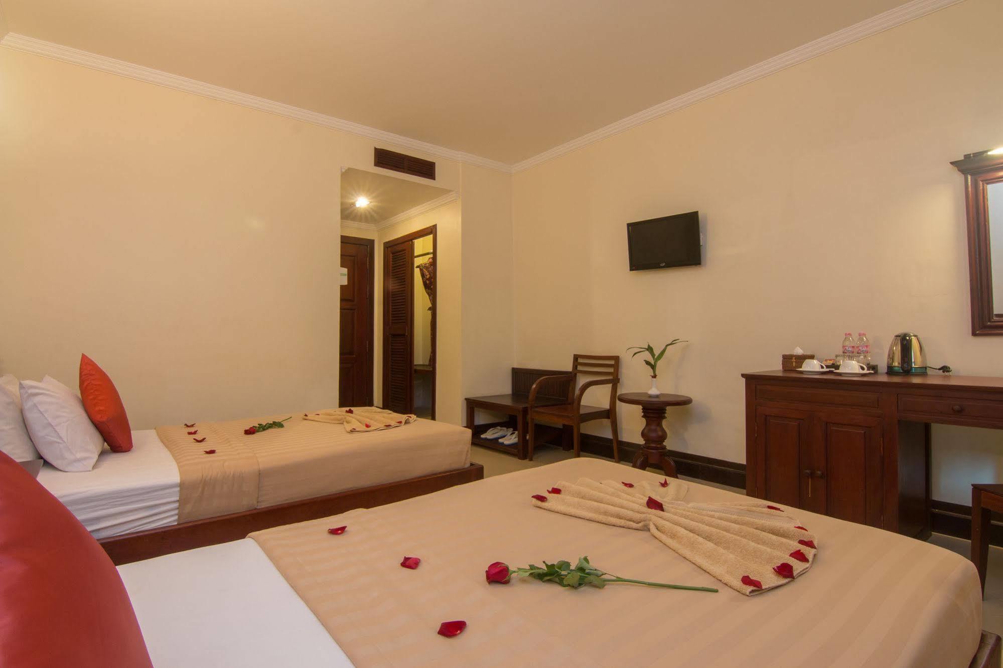Sovan Mealea Hotel Ciudad de Siem Riep Exterior foto