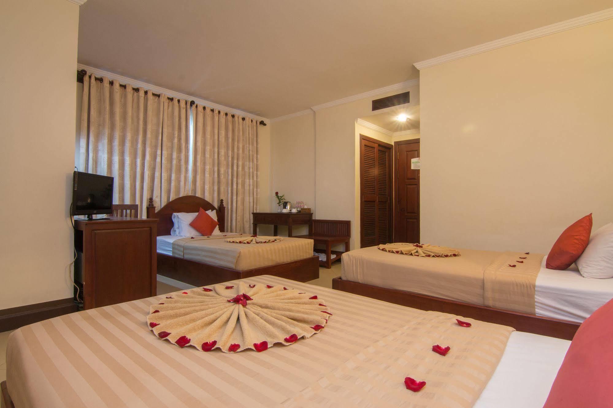 Sovan Mealea Hotel Ciudad de Siem Riep Exterior foto